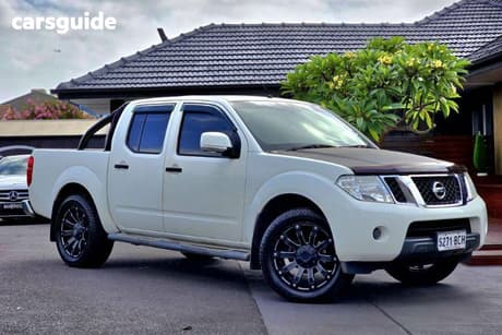 White 2012 Nissan Navara Dual Cab Pick-up St (4X4)