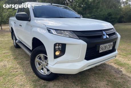 White 2019 Mitsubishi Triton Double Cab Pick Up Glx Plus (4X4)