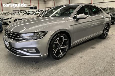 Silver 2022 Volkswagen Passat Sedan 140Tsi Proline