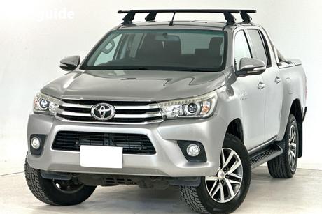 Silver 2015 Toyota Hilux Dual Cab Utility Sr5 (4X4)