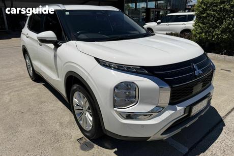 White 2022 Mitsubishi Outlander Wagon Ls 7 Seat (2Wd)