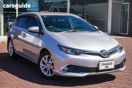 Silver 2017 Toyota Corolla Hatchback Ascent Sport