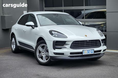 White 2019 Porsche Macan Wagon