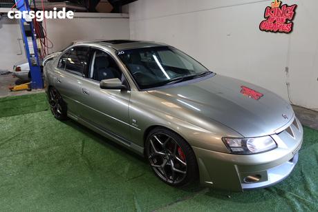 Silver 2003 HSV Clubsport Sedan R8