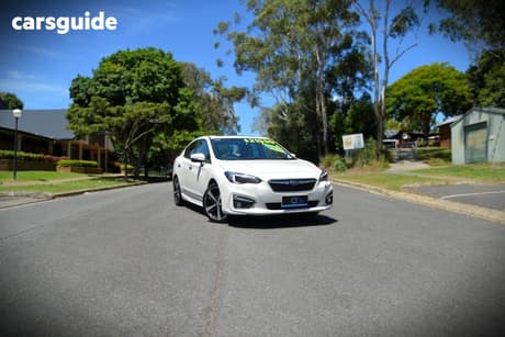 White 2017 Subaru Impreza Hatchback 2.0S (Awd)