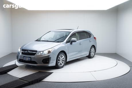 Silver 2014 Subaru Impreza Hatchback 2.0I-L (Awd)