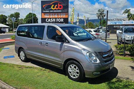 Silver 2015 Hyundai Imax Wagon