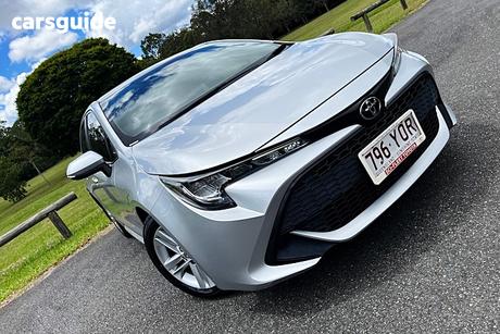 Silver 2018 Toyota Corolla Hatchback Ascent Sport