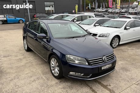 Blue 2014 Volkswagen Passat Sedan 118 Tsi