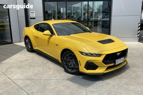 Yellow 2024 Ford Mustang Fastback Gt 5.0 V8
