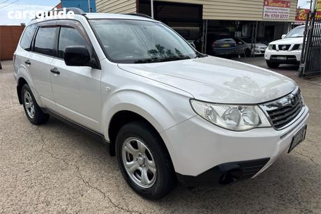 White 2010 Subaru Forester Wagon X