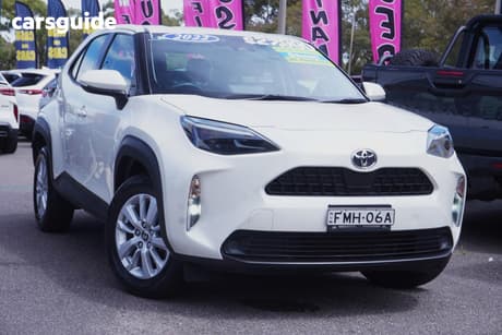 White 2022 Toyota Yaris Cross Wagon Gx