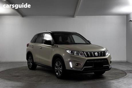 Beige 2024 Suzuki Vitara Wagon Beat
