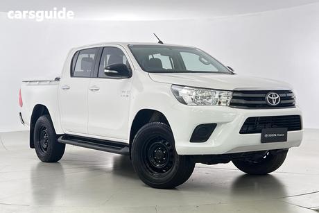 White 2016 Toyota Hilux Ute Tray SR