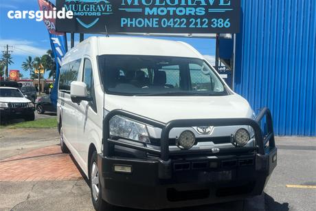 White 2019 Toyota HiAce Bus Commuter (12 Seats)