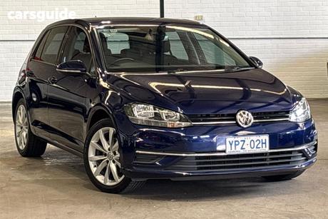 Blue 2018 Volkswagen Golf Hatchback 110 Tsi Comfortline