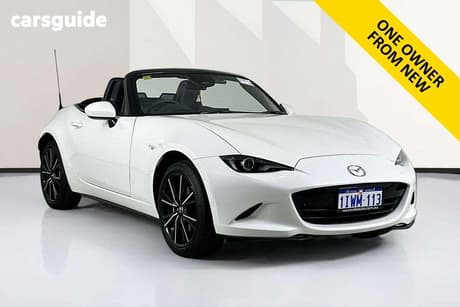 White 2025 Mazda MX-5 Convertible G20 Roadster Gt