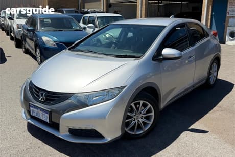 Silver 2013 Honda Civic Hatchback Vti-S