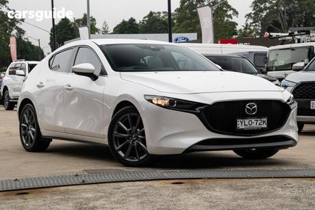 White 2022 Mazda 3 Hatchback G25 Gt