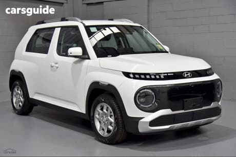 White 2025 Hyundai Inster Wagon 2Wd (42Kwh)