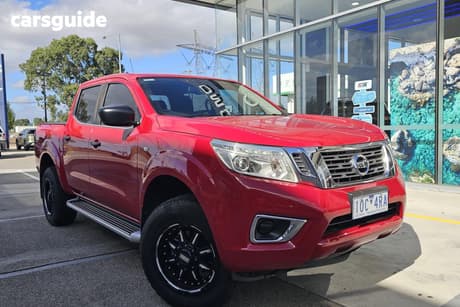 Red 2018 Nissan Navara Dual Cab Pick-up Sl (4X4)