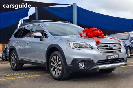 Silver 2017 Subaru Outback Wagon 3.6R