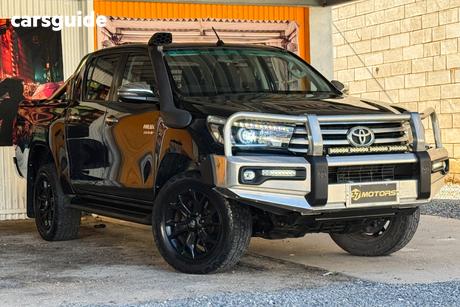 Black 2017 Toyota Hilux Dual Cab Utility Sr5 (4X4)