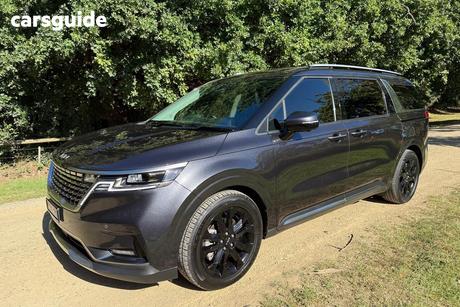 Grey 2022 Kia Carnival Wagon Platinum