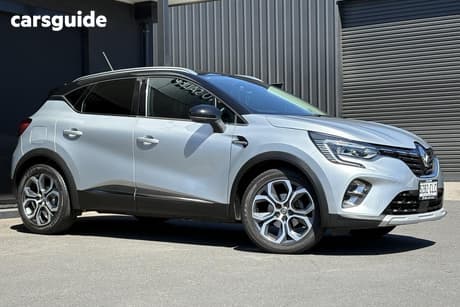 Silver 2021 Renault Captur Wagon Intens