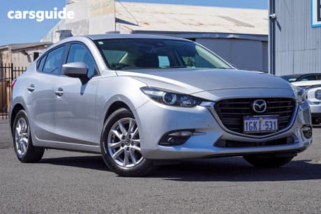 Silver 2017 Mazda 3 Sedan Maxx