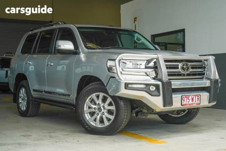 Silver 2016 Toyota Landcruiser Wagon Sahara (4X4)