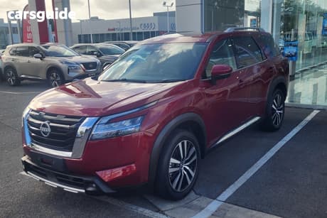 Red 2023 Nissan Pathfinder Wagon Ti-L (4Wd)