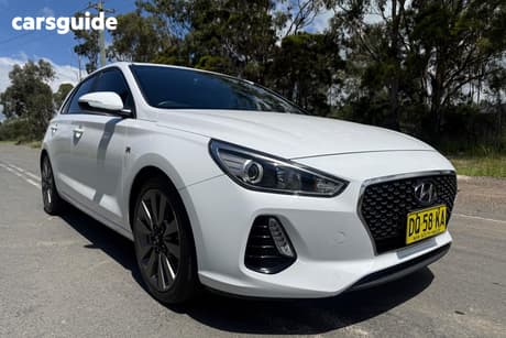 White 2017 Hyundai I30 Hatchback Sr