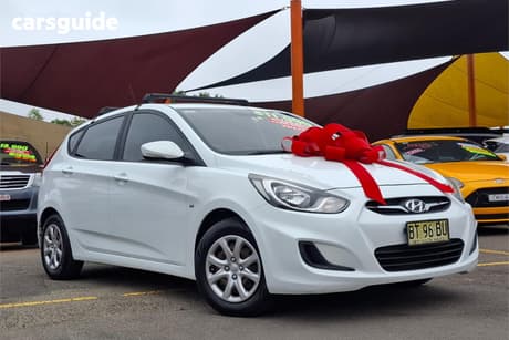 White 2012 Hyundai Accent Hatchback Active