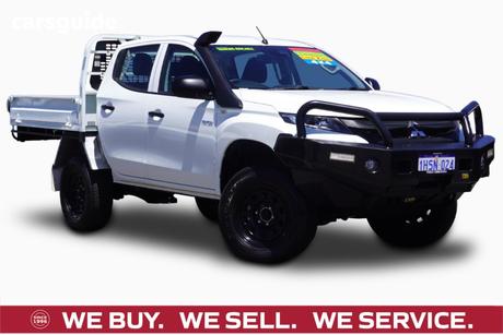 White 2022 Mitsubishi Triton Double Cab Chassis Glx (4X4)