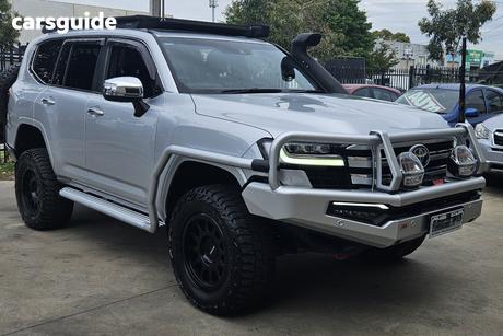 Silver 2023 Toyota Landcruiser Wagon Lc300 Sahara (4X4)