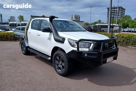 White 2023 Toyota Hilux Double Cab Chassis Sr (4X4)