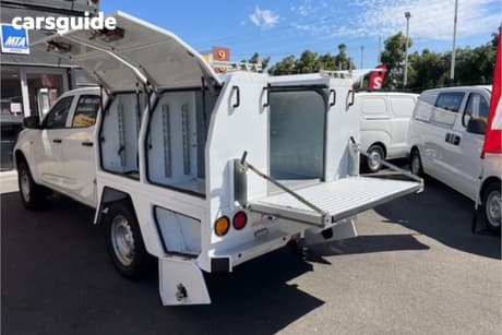 White 2021 Isuzu D-MAX Crew Cab Chassis Sx (4X2)