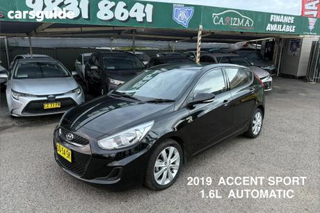 Black 2018 Hyundai Accent Hatchback Sport
