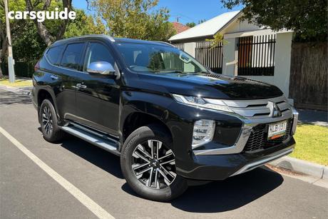 Black 2020 Mitsubishi Pajero Sport Wagon Exceed (4X4) 7 Seat