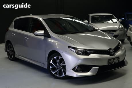 Silver 2016 Toyota Corolla Hatchback Ascent Sport