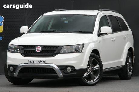 White 2014 Fiat Freemont Wagon Crossroad