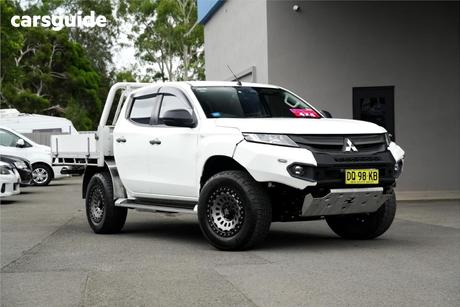White 2019 Mitsubishi Triton Double Cab Pick Up Glx Plus (4X4)