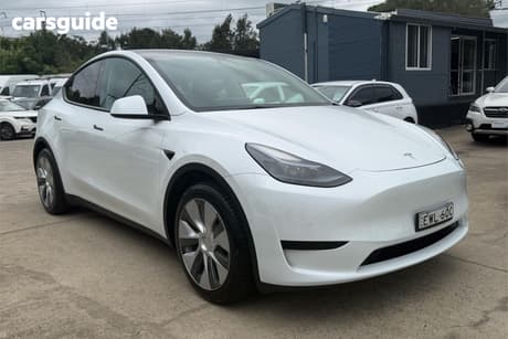 White 2022 Tesla Model Y Wagon Rear-Wheel Drive