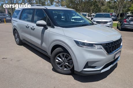 White 2024 Kia Carnival Wagon S