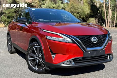 Red 2024 Nissan Qashqai Wagon Ti