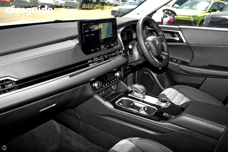 White 2025 Mitsubishi Outlander Wagon Aspire 7 Seat (2Wd)