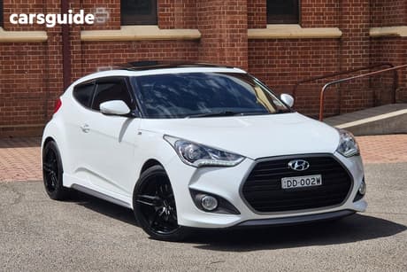 White 2016 Hyundai Veloster Coupe Sr Turbo