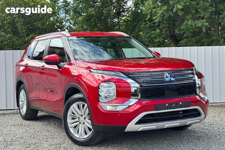 Red 2022 Mitsubishi Outlander Wagon Ls 7 Seat (2Wd)