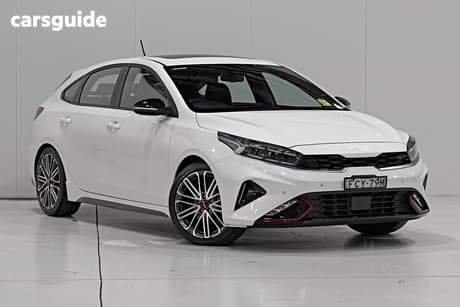 White 2023 Kia Cerato Sedan Gt